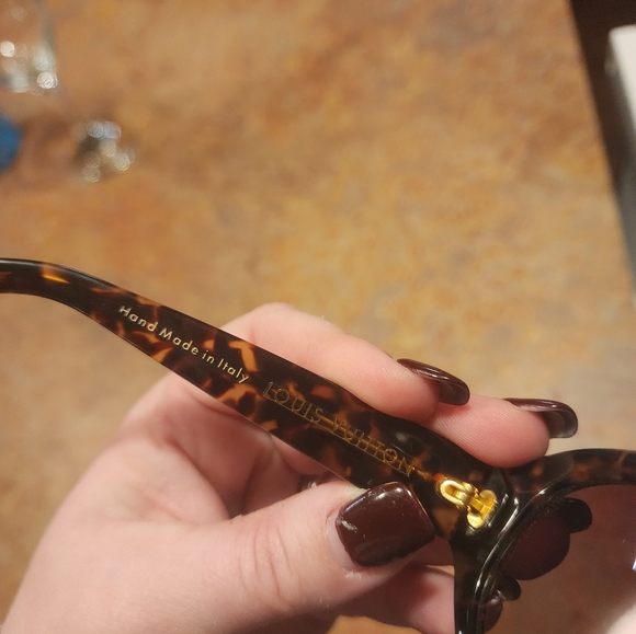 Women's Sunglass LV - Picture 4 of 5